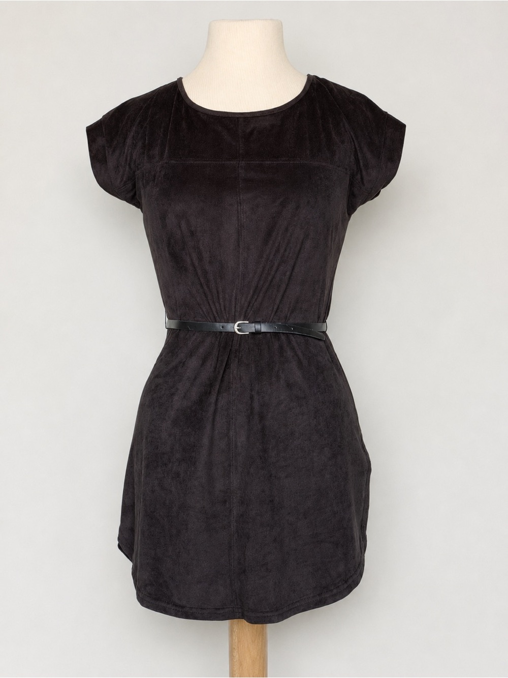 H&M Divided Black Faux Suede Belted Shift Mini Dress Cap Sleeve 2010’s